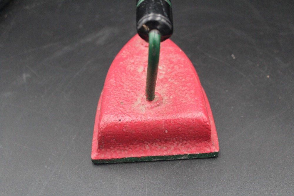 Vintage Iron Flat iron