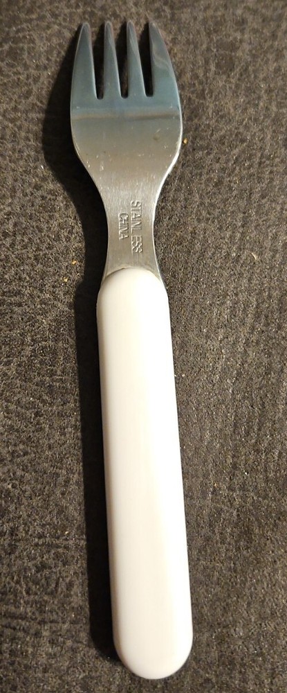 Nabisco Barnum's Animals Commemorative Plate Spoon Fork Bowl