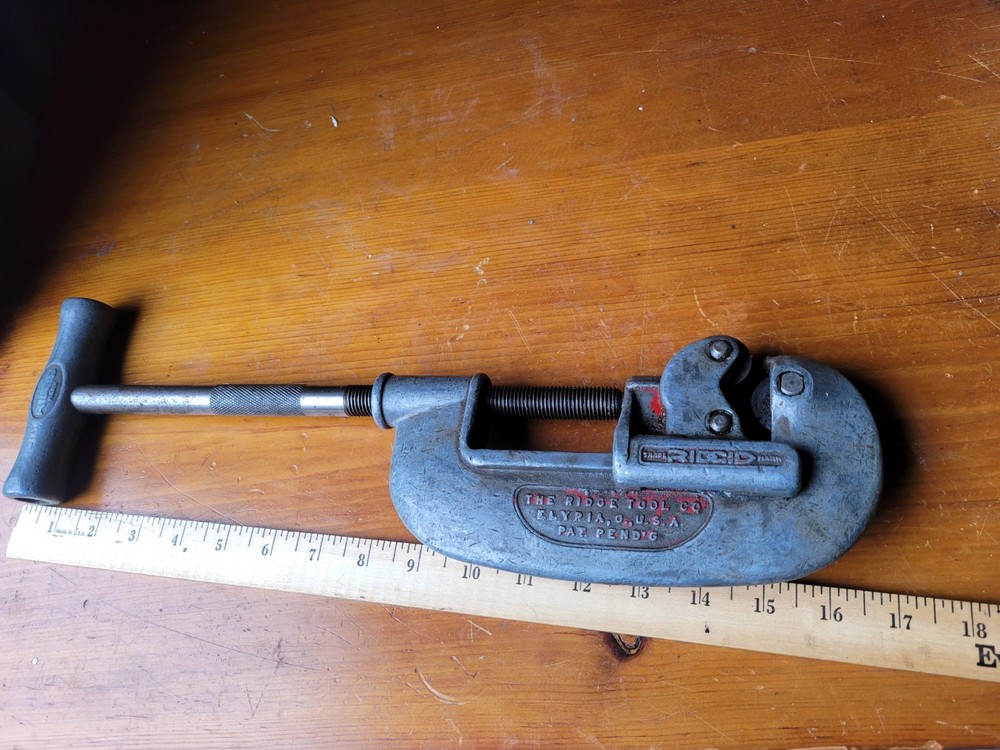 Vintage Ridgid Pipe Threader No. 1&2 1/8-2