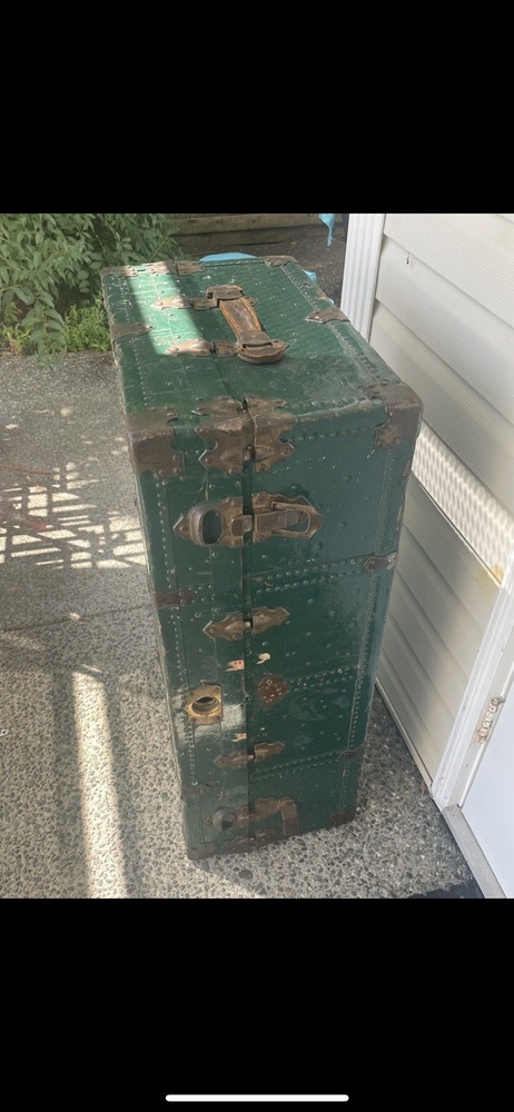 antique vintage trunk