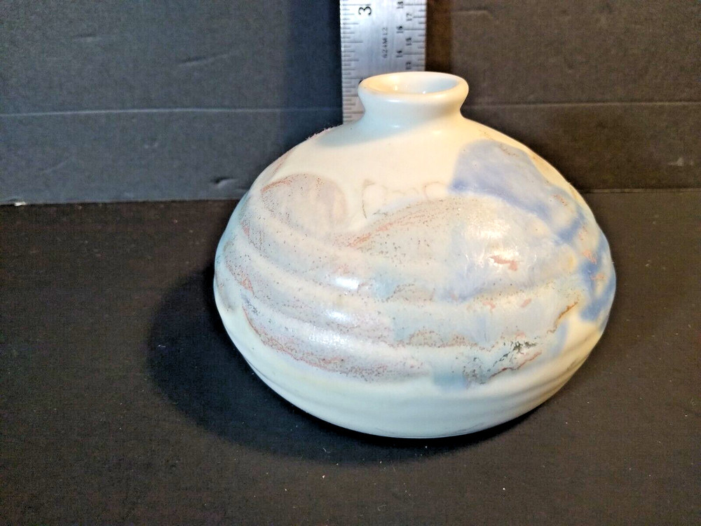 Kravec Studios Small pottery Bulb vase about 2 1/2" high