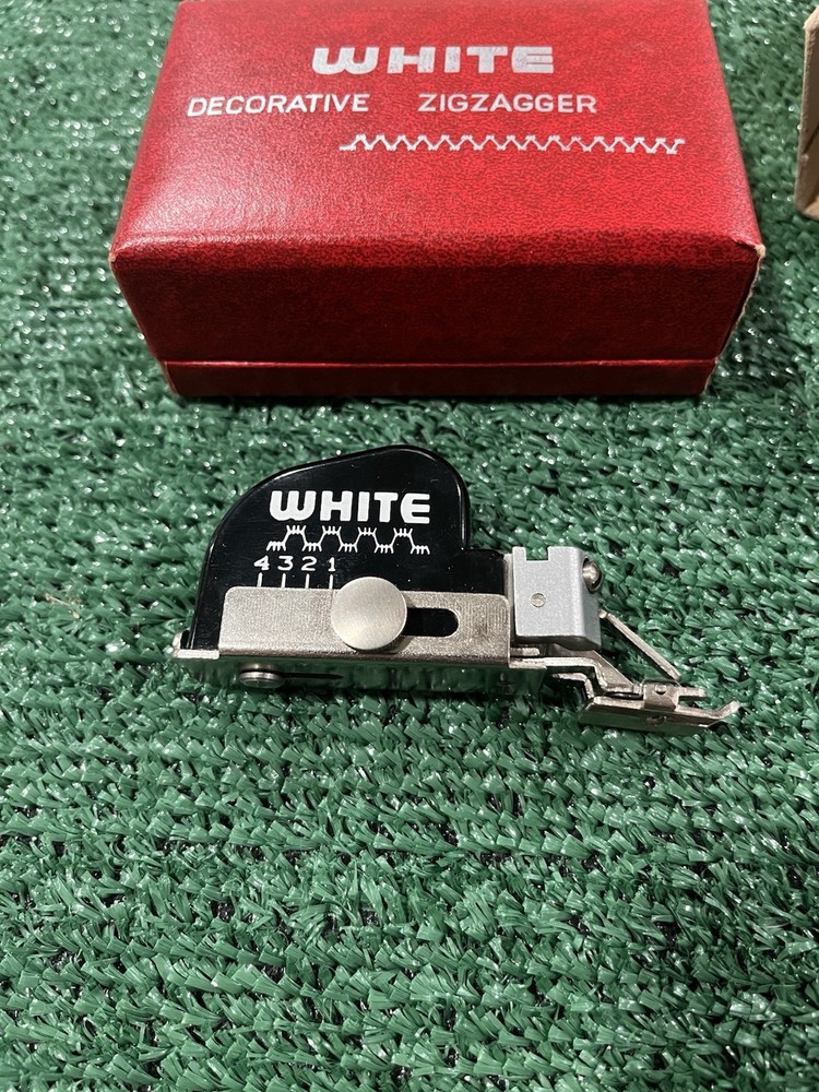 White Decorative Zigzagger Vintage