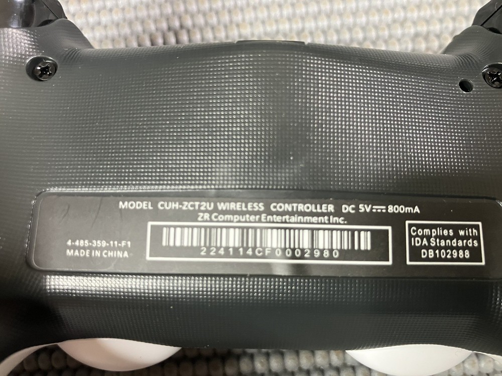 Wireless PS4 Controller by ZR Computer Entertainment White - Tested