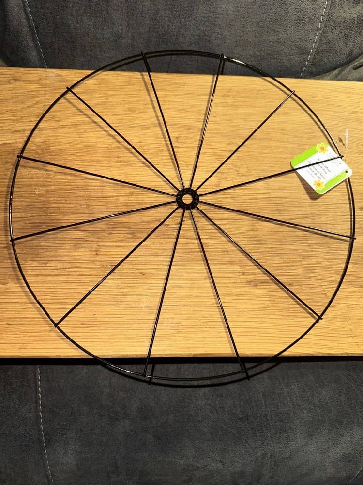 14" Bicycle Wheel Wreath Form DIY Mesh Burlap Frame