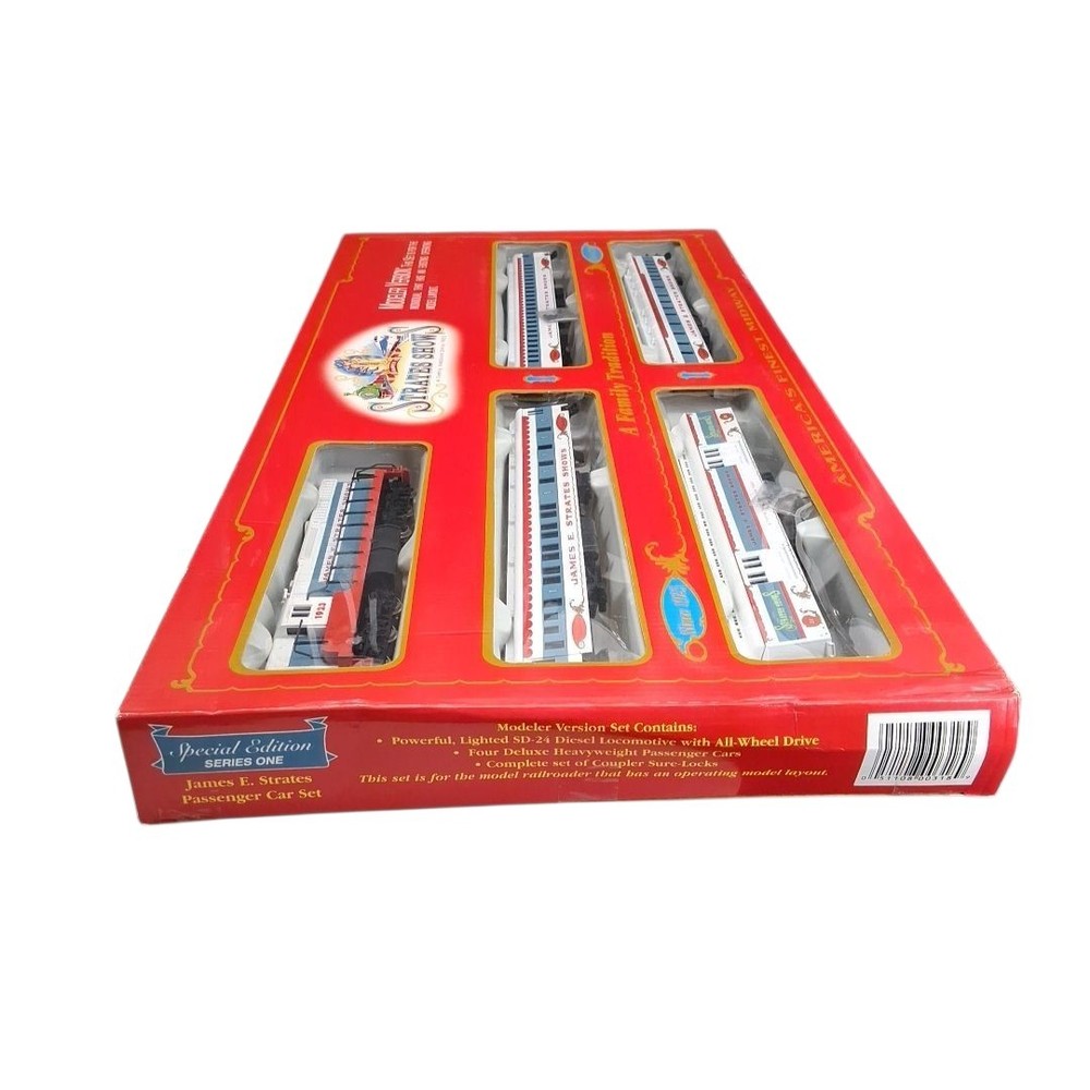 IHC James E Strates Shows HO Scale Train Set Carnival Train Missing Trucks