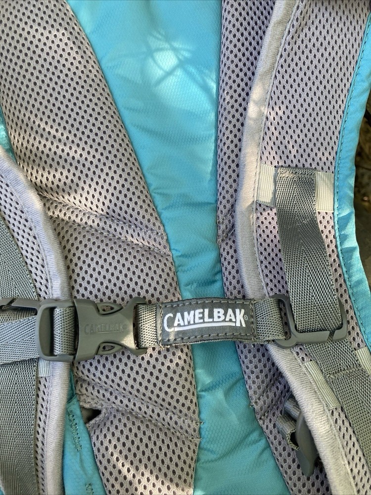 Camelbak backpack w/ 1.5 L h2O bladder