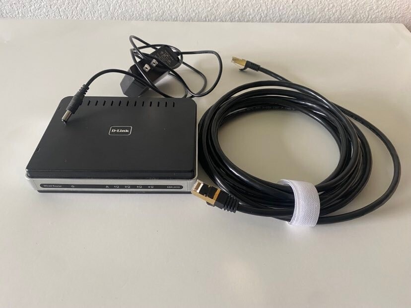 D-Link Network Switch -Model: EBR-2310 Router Box with Cat 7 Network cable 10 Ft