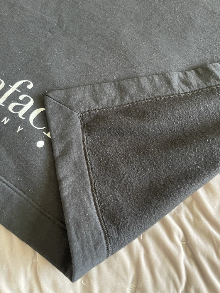 Black Hydrafacial Blanket Throw for Spa Bed