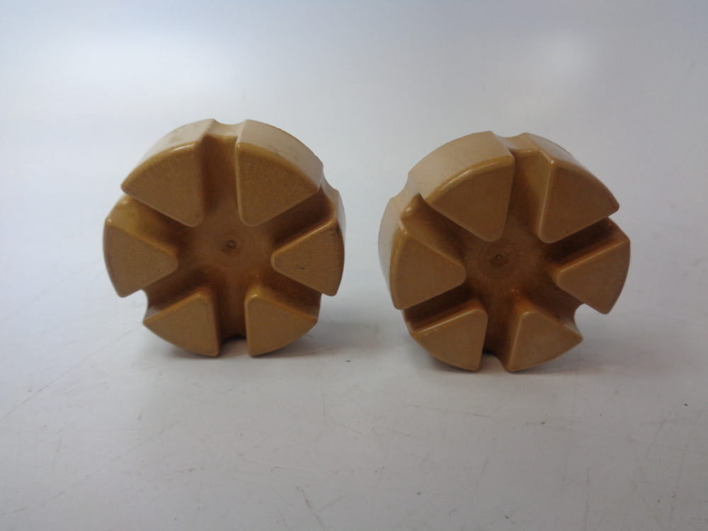Anritsu Bracket Mount Mounting Knobs for CRT RF712A