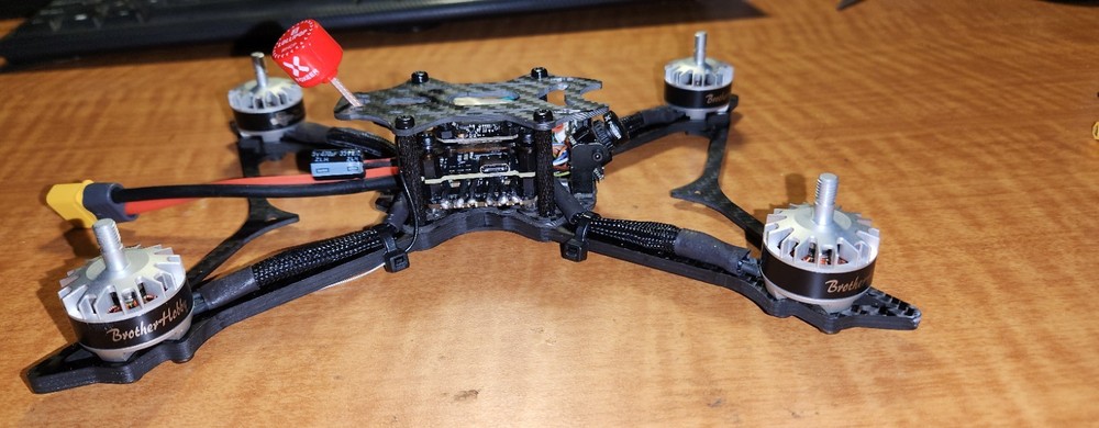 Custom Built 220mm FPV racing Drone Quadcopter