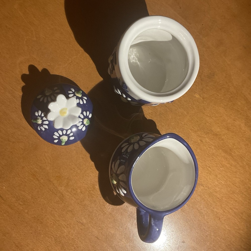 Oneida Kitchen- "Spring Daisy" Covered Sugar & Creamer Set- in Box