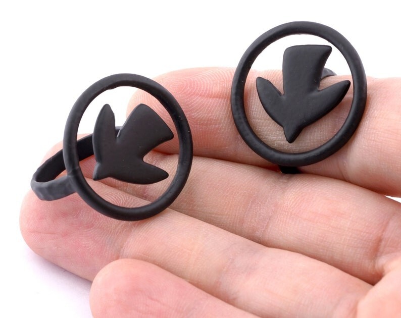 Bird Adjustable Ring Black Painted brass (18mm 8US inner size) 4091