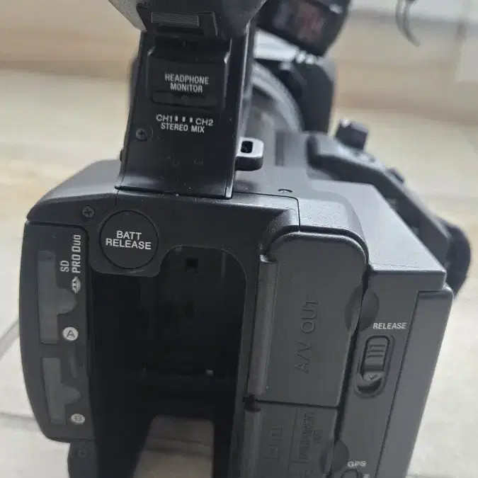 Broadcast Camera for Professional Use Official