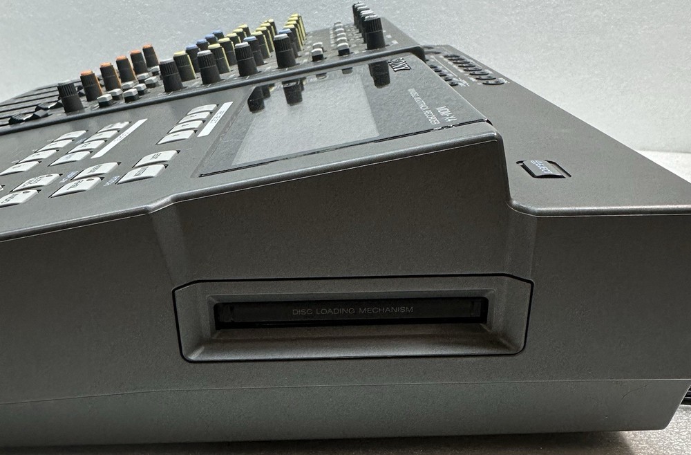 Sony MDM-X4 Minidisc Multitrack Recorder *READ*
