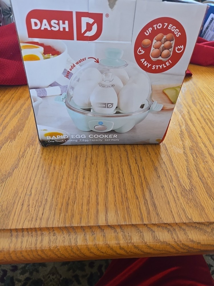 Dash Rapid Egg Cooker 7-Egg Capacity