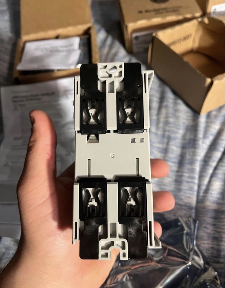Allen-Bradley 1769-IF8 Analog Input Module