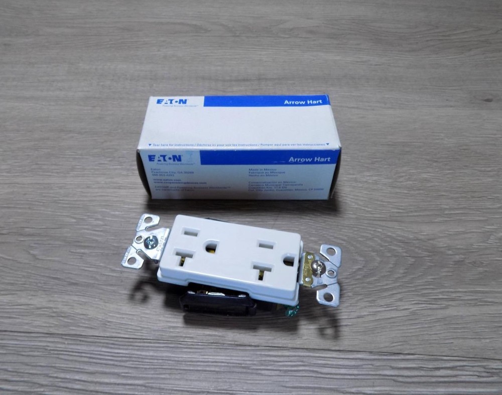 Eaton 6362W Duplex Receptacle