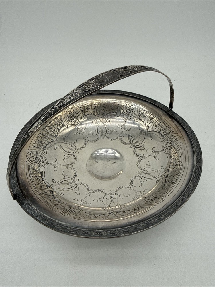 Vintage Wallace Bros. Silver Plated Candy Dish V8154
