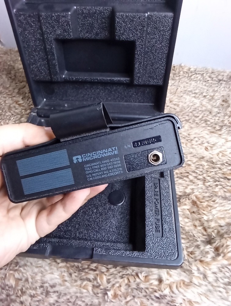 Escort Passport Radar Warning Receiver Cincinnati Microwave with Case
