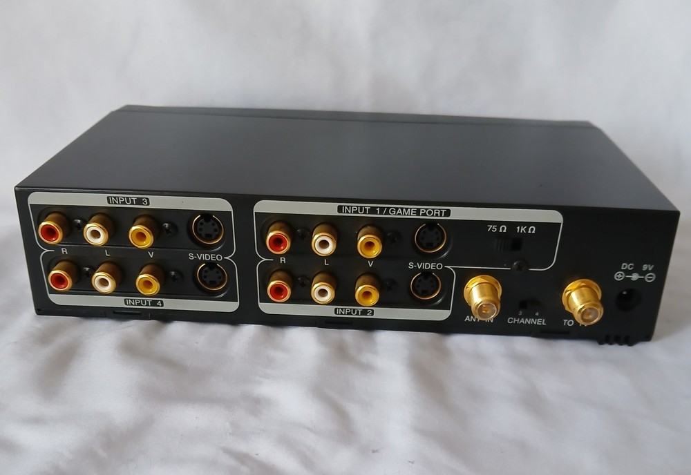 Radio Shack 4 way RF Modulator 9v DC Cat # 15-1215