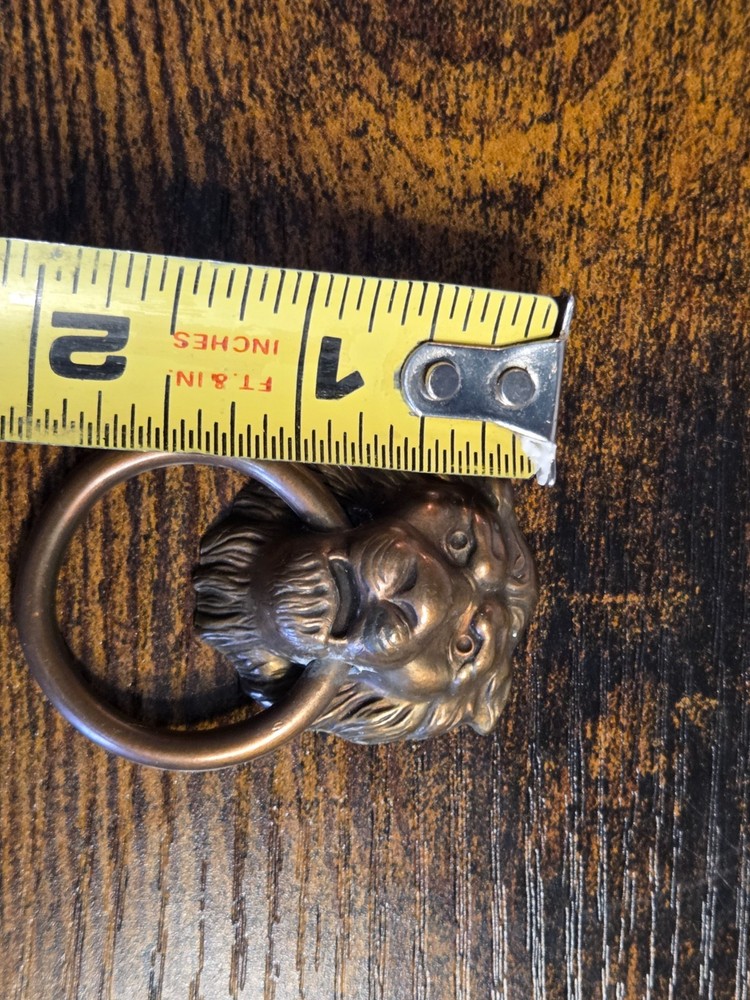 VINTAGE BRASS LIONS HEAD DRAWER PULL HANDLE PULLER