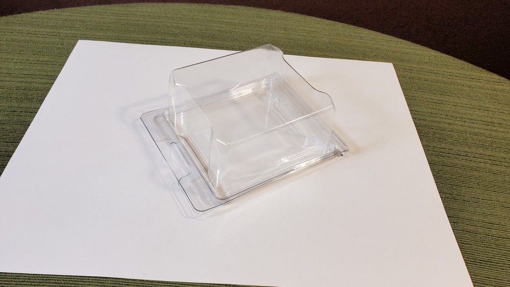 Clamshell Retail Product Container with Tab Restaurant Bakery Hardware 420 Count