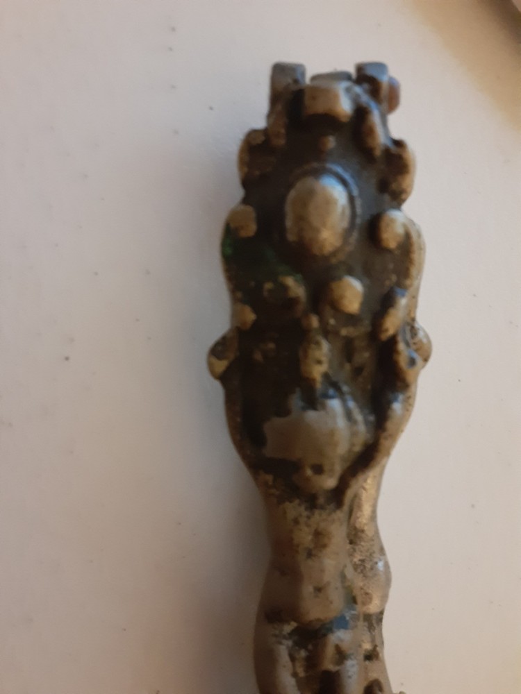 VTG./ ANTIQUE SOLID BRASS NUTCRACKER W/ CHERUB HANDLES