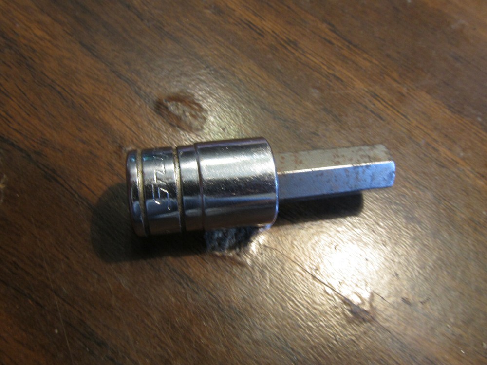 1995 Snap on FA12E 3/8" Drive SAE 3/8 Standard Hex Bit Socket Driver USA