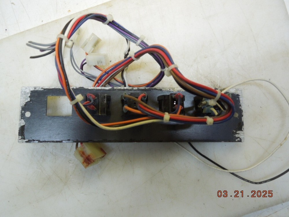 Air Techniques Inc. AT2000 SWITCH PANEL