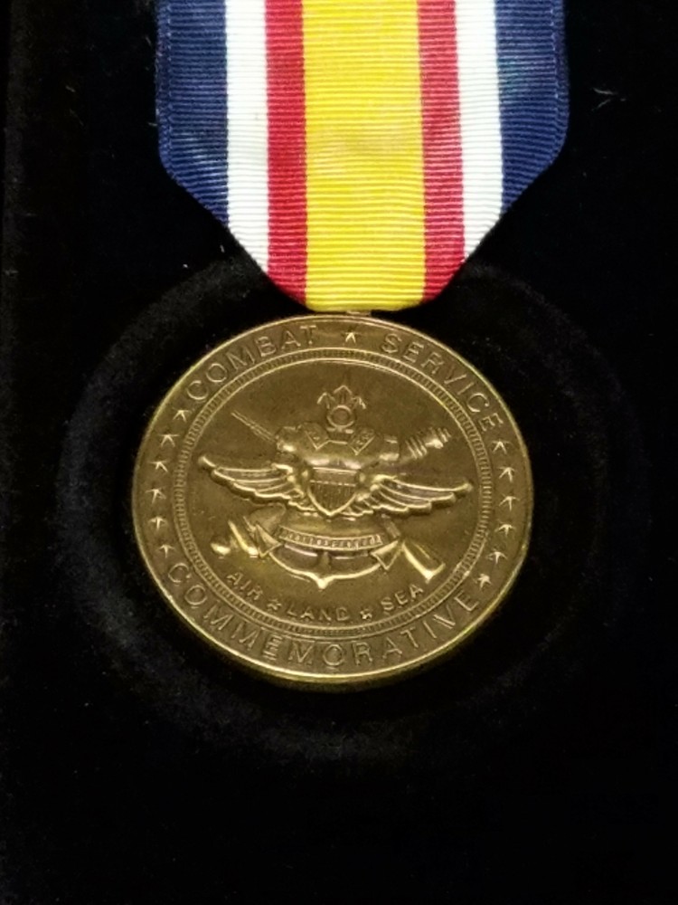 US Combat Service Commemorative Medal Presentation Set