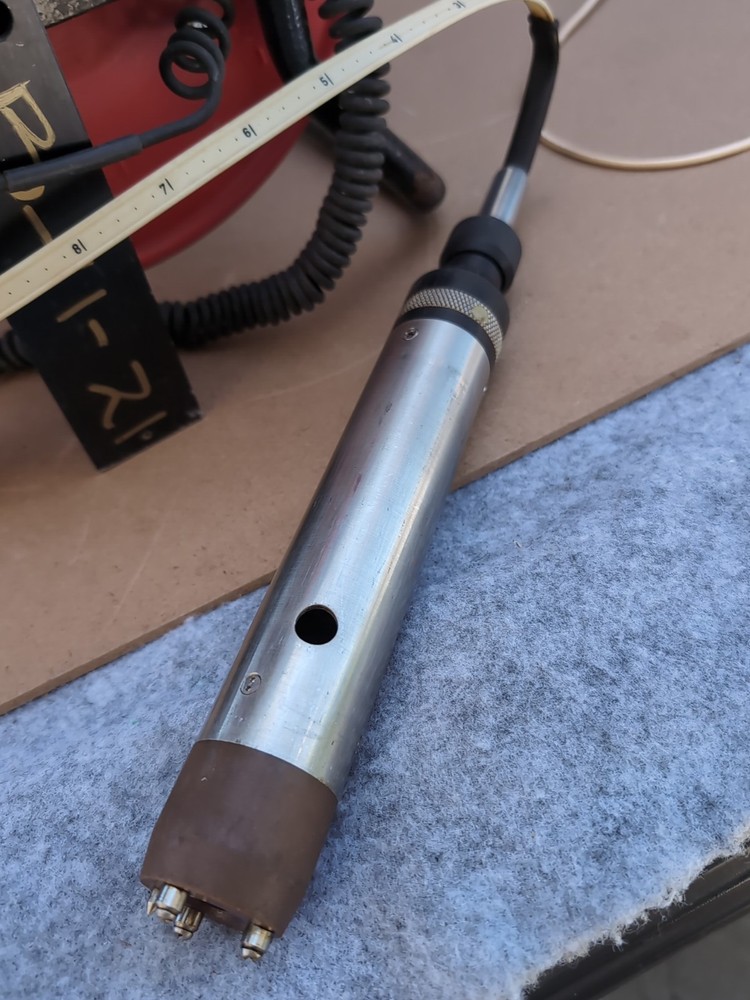 Solinst Interface Meter For Checking Water Please Take A Look It Is Model 121