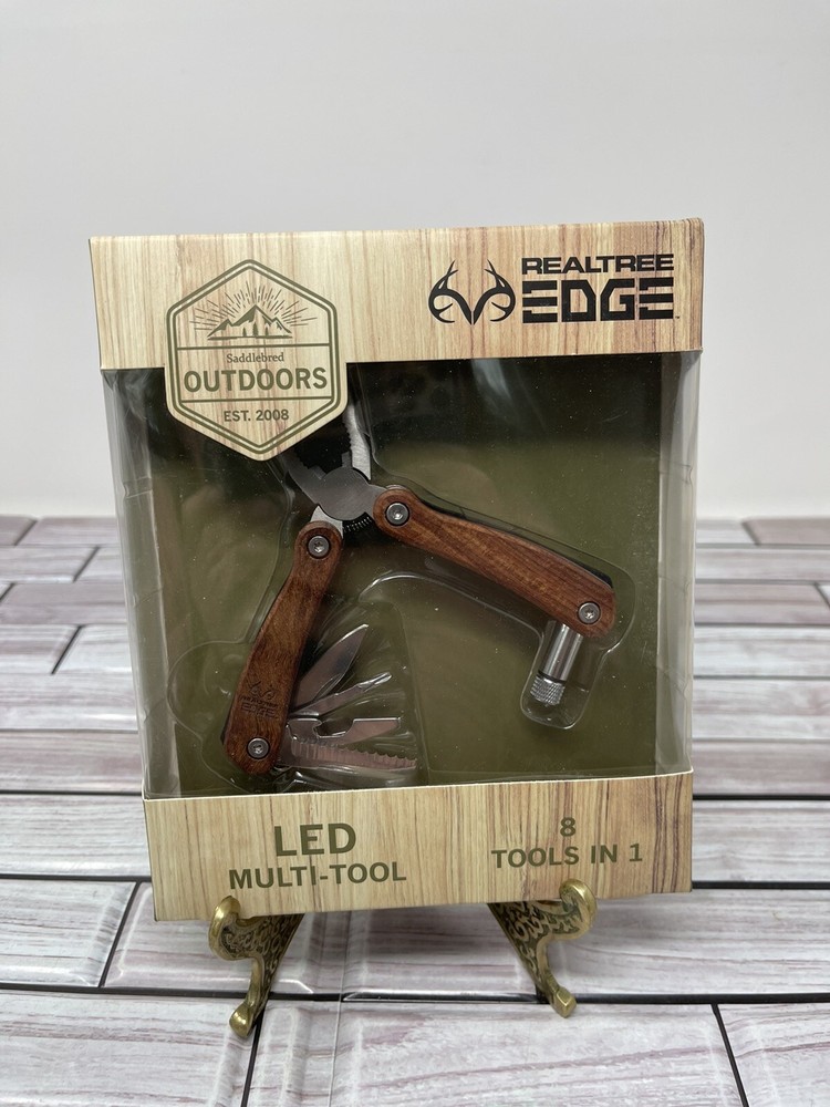 Saddlebred Outdoors Realtree Edge 8 Tools in 1 LED Multi-Tool