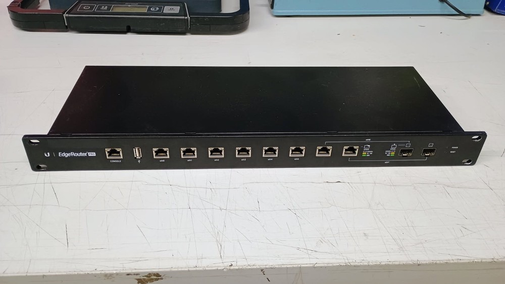 Ubiquiti EdgeRouter PRO ERPro-8