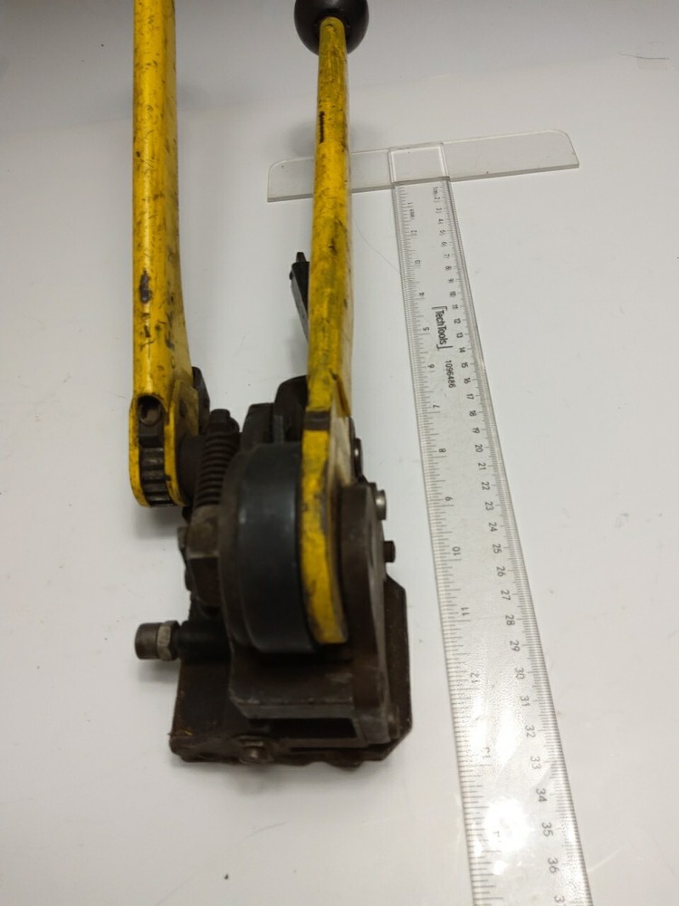 GENERICA STRAPPING TOOL (USED)