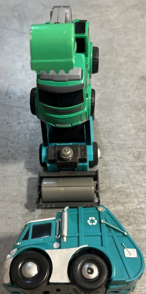 Builder Super Power Construction Roller Garbage Bucket Loader Truck Lot 3