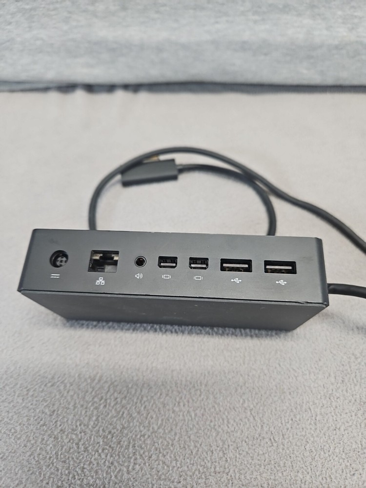 Microsoft Model 1661 Laptop Docking Station For Surface Pro 3 / Pro 4 T7