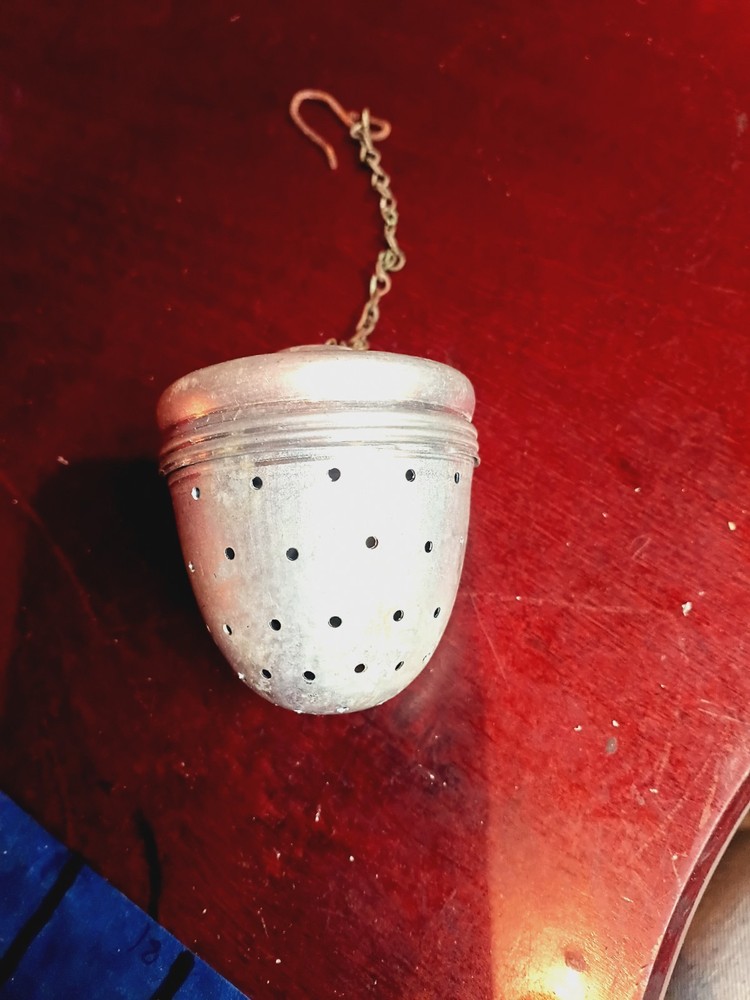Vintage 1960s Acorn Shaped Tea Infuser