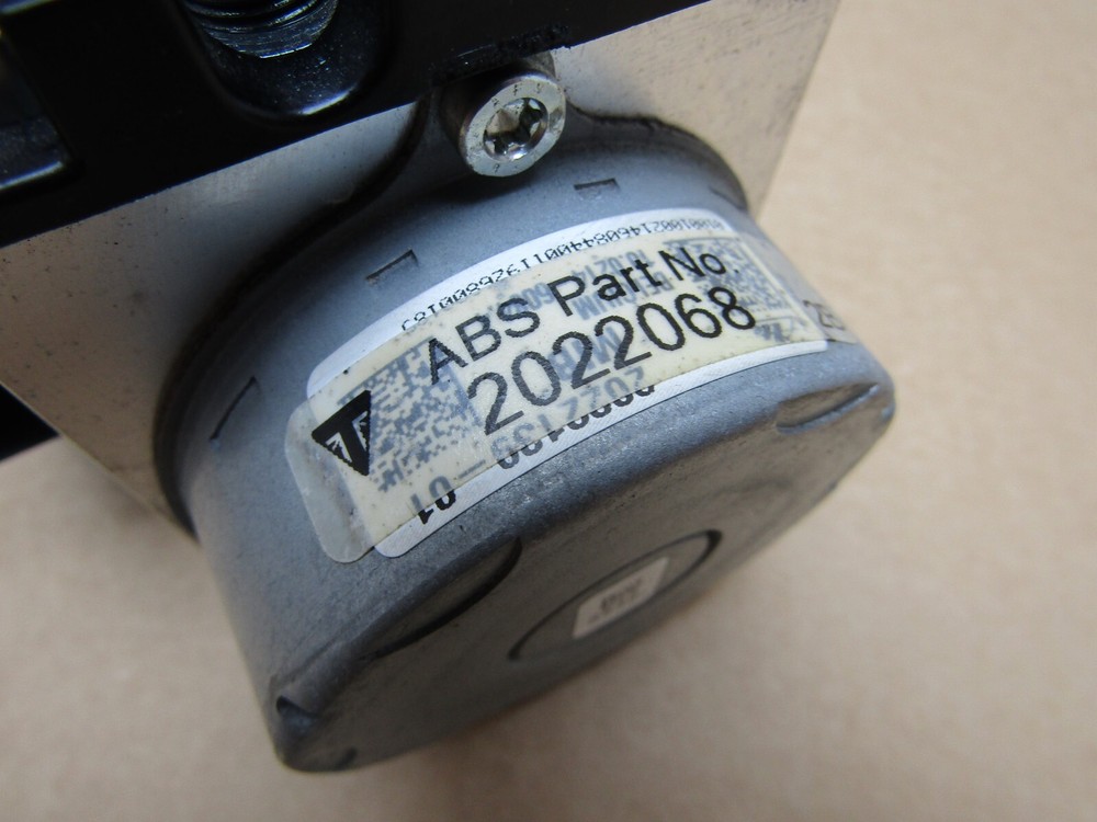 Triumph Rocket 3 GT 2.5 2020 ABS pump control module ATE (14310)