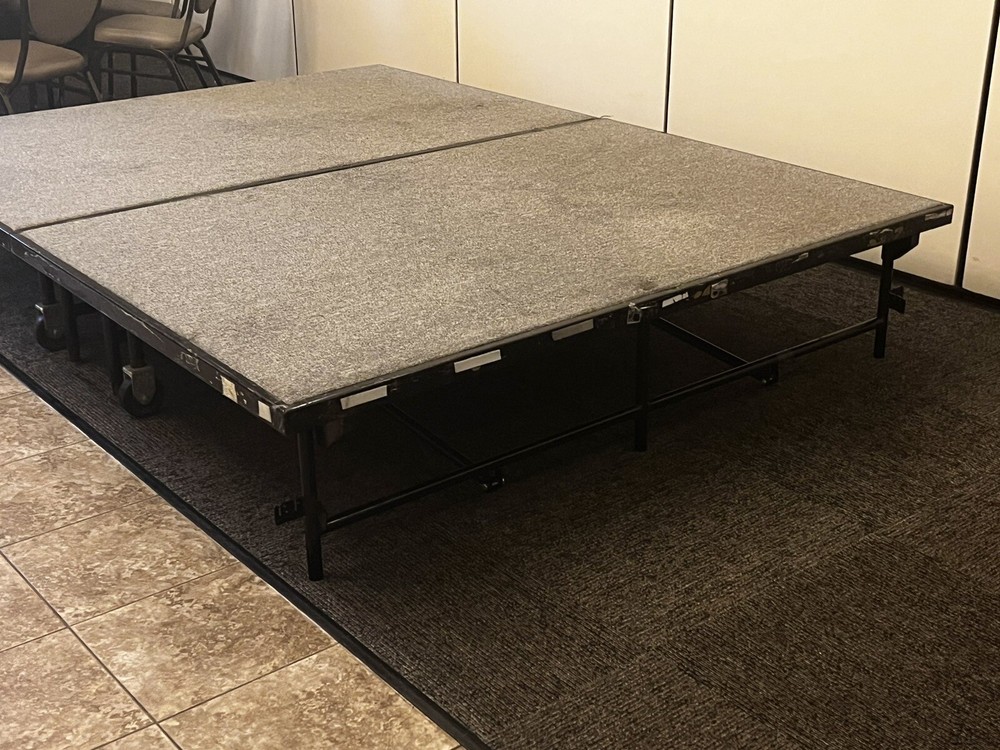 6x8 Portable Folding Stage Platform Sits 16”off Ground