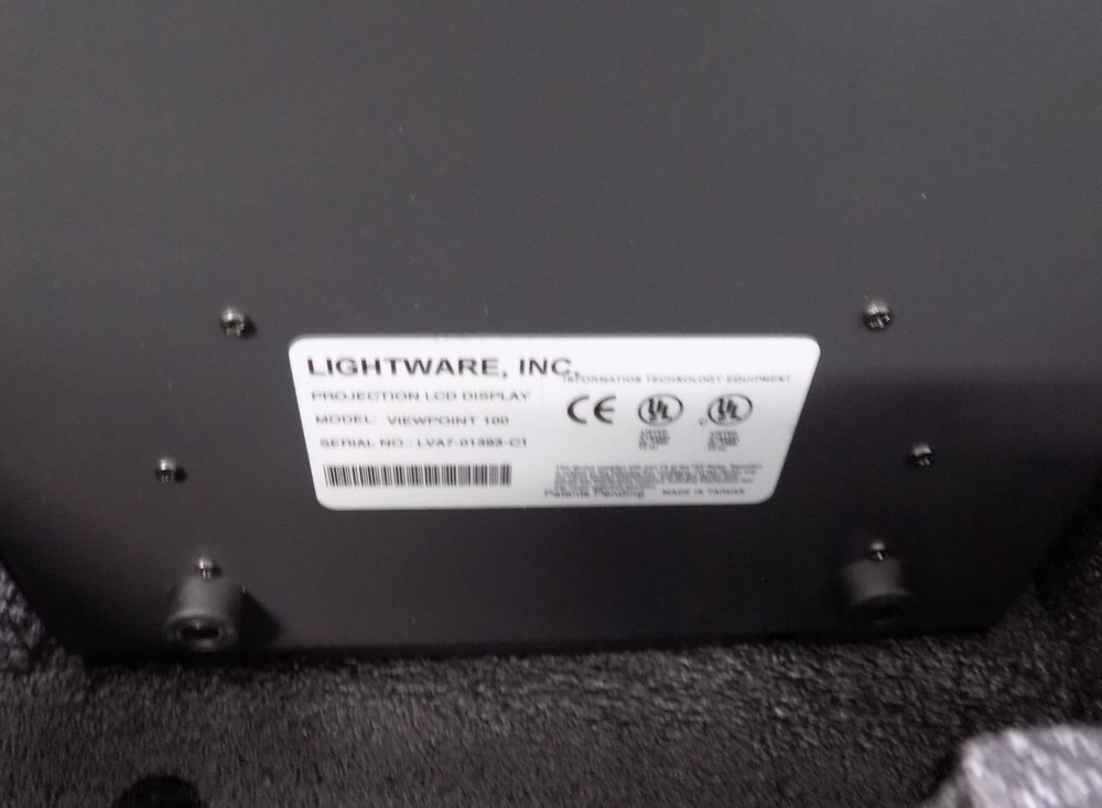 Lightware Viewpoint 100 LCD Projector w Case & Logitech R-RB5 Presenter