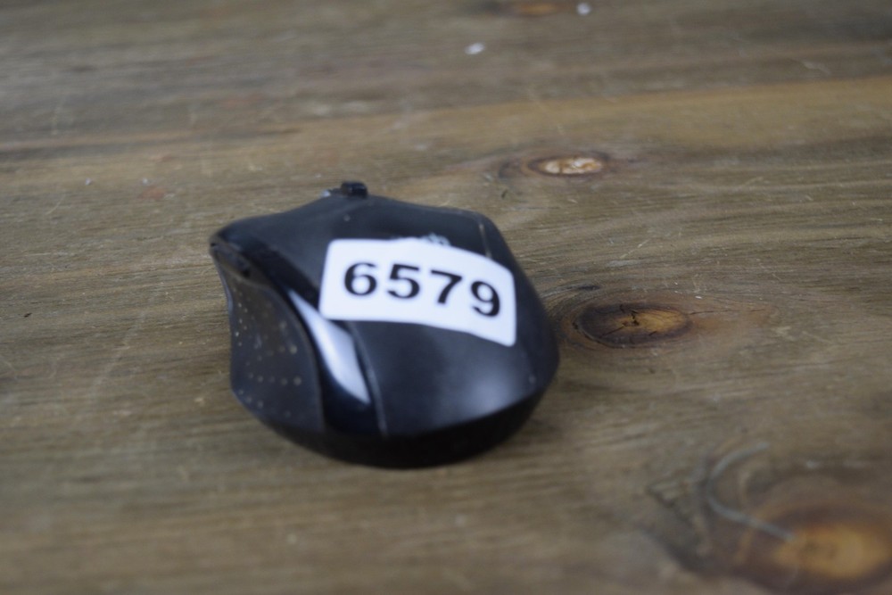 Logitech Wireless Mouse Black 2.4GHz Scroll Wheel No USB Receiver Ergonomic