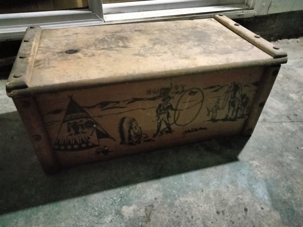 antique wood trunk chest