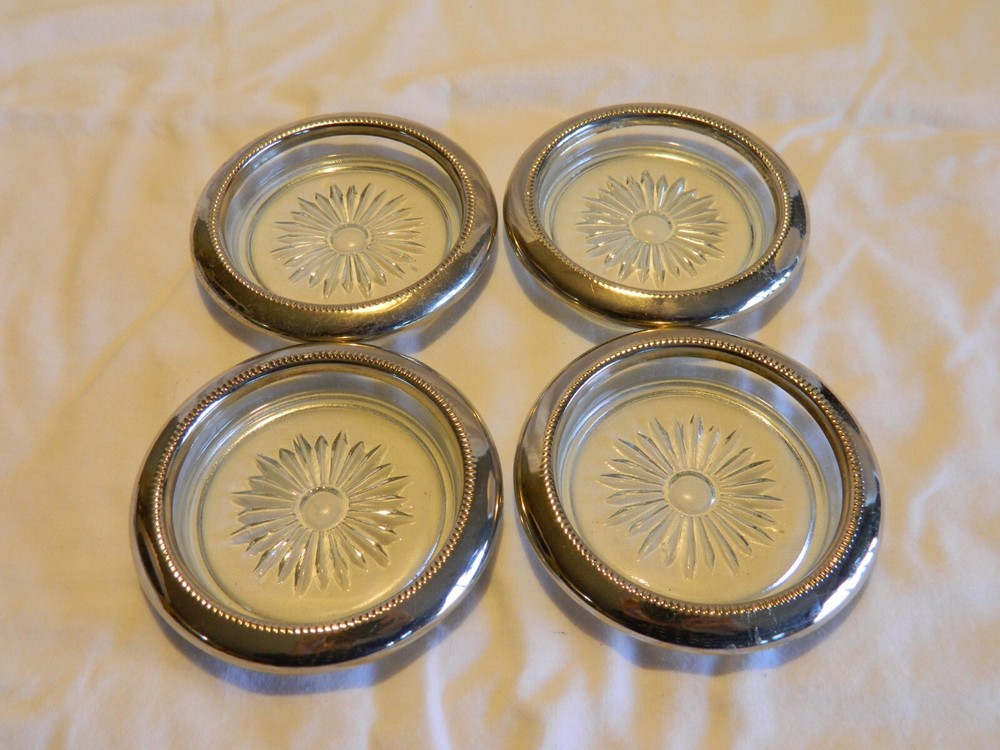 L-23 4 SILVERPLATE & CRYSTAL COASTERS/ ASHTRAYS