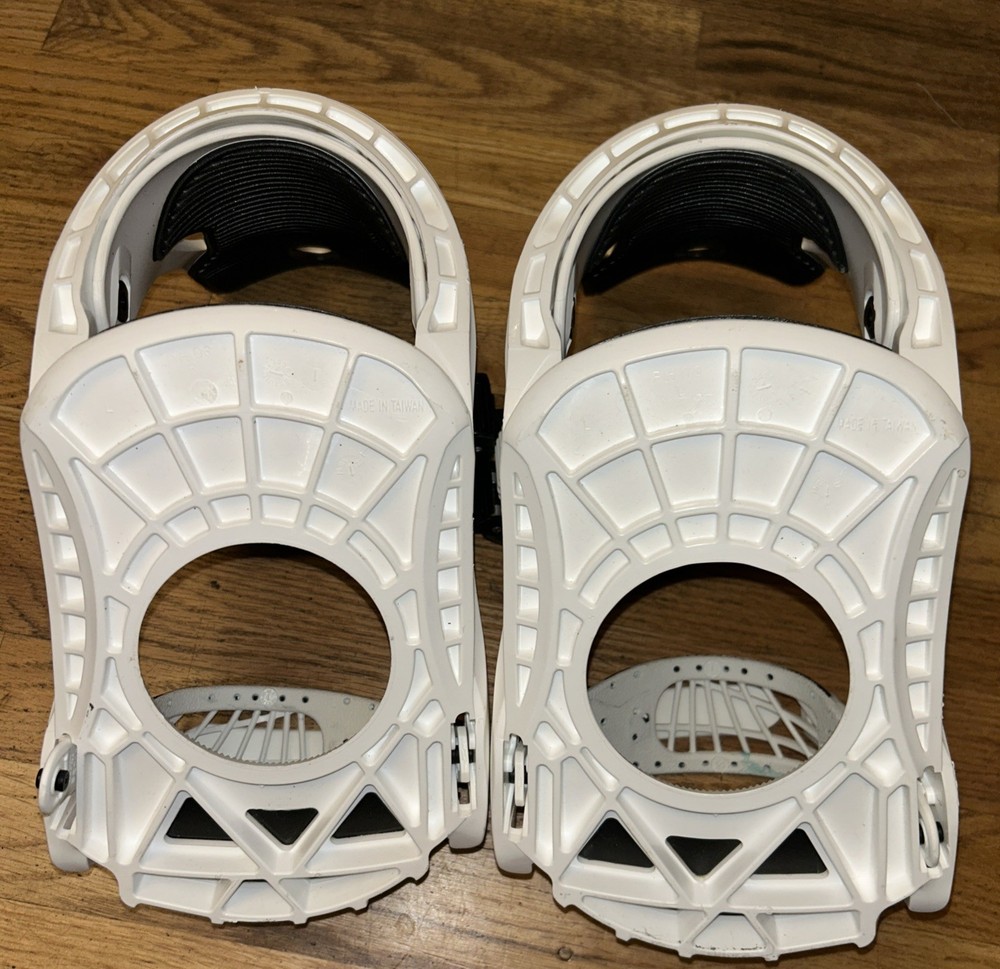 Good 5th Element Stealth Men's Snowboard Bindings White Black L Large