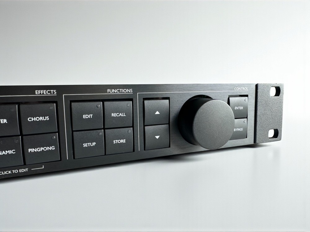 TC Electronic D-Two Multitap Rhythm Delay Rack Effect Processor – Clean & Tested