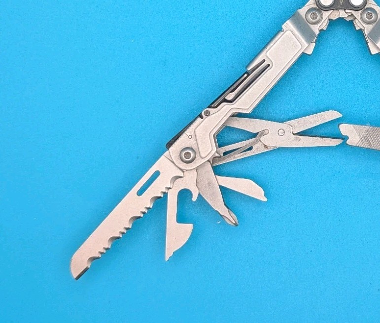 SOG PowerPint Tool Compact Lightweight Silver Multi-Tool!