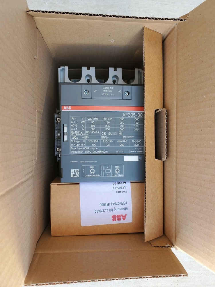 CONTACTOR 400A 600V, ABB AF305-30-11-13
