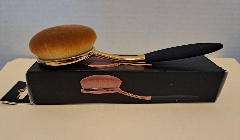 Yoseng Oval Foundation Brush