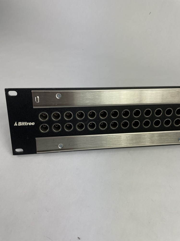 Bittree Audio Patchbay B52T 2WTHD 2x26 2RU Panel Black Normalling Terminating