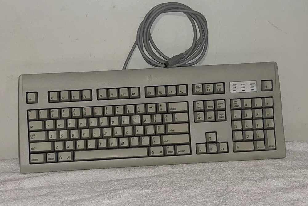 Vintage Apple M2980 AppleDesign Keyboard Computer